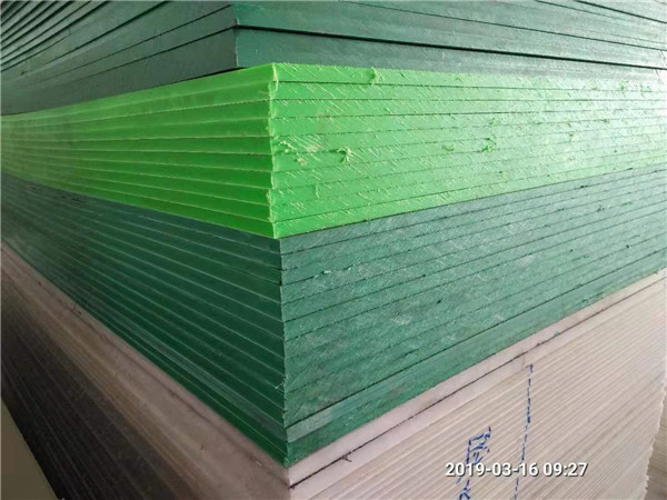 PE板在不同的工作環(huán)境下運用情況
